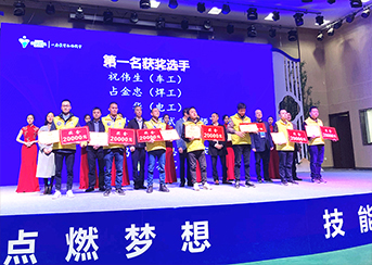 扎根先導(dǎo)，青春不悔